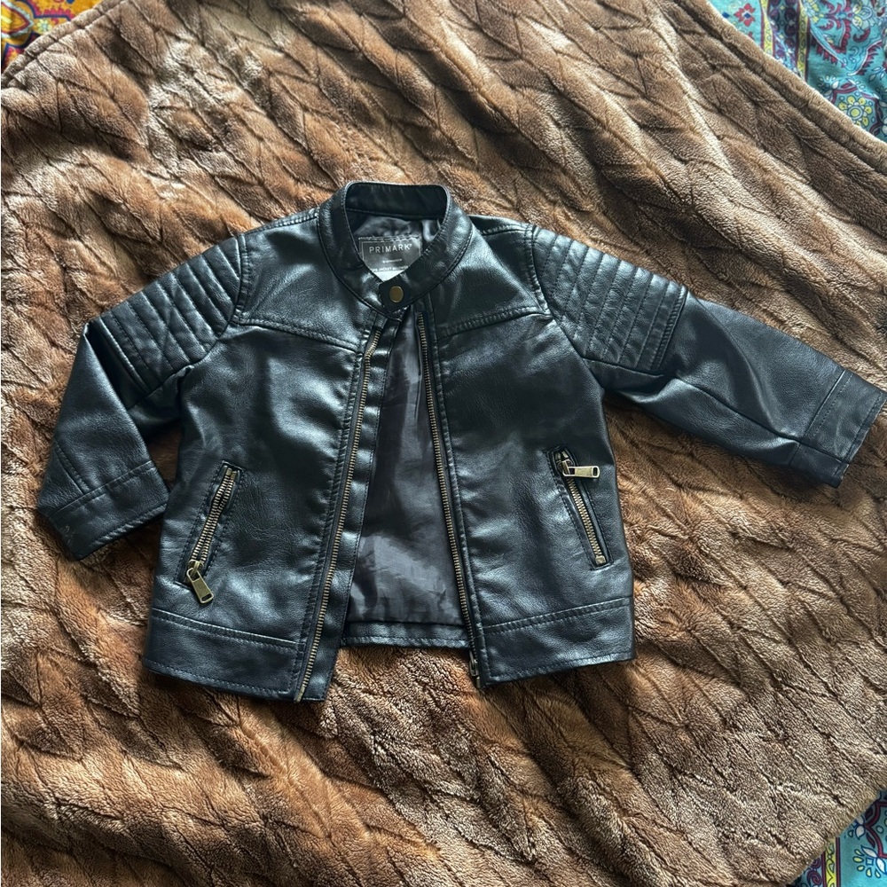 Classic Black Leather Moto Jacket with Quilted Shoulders